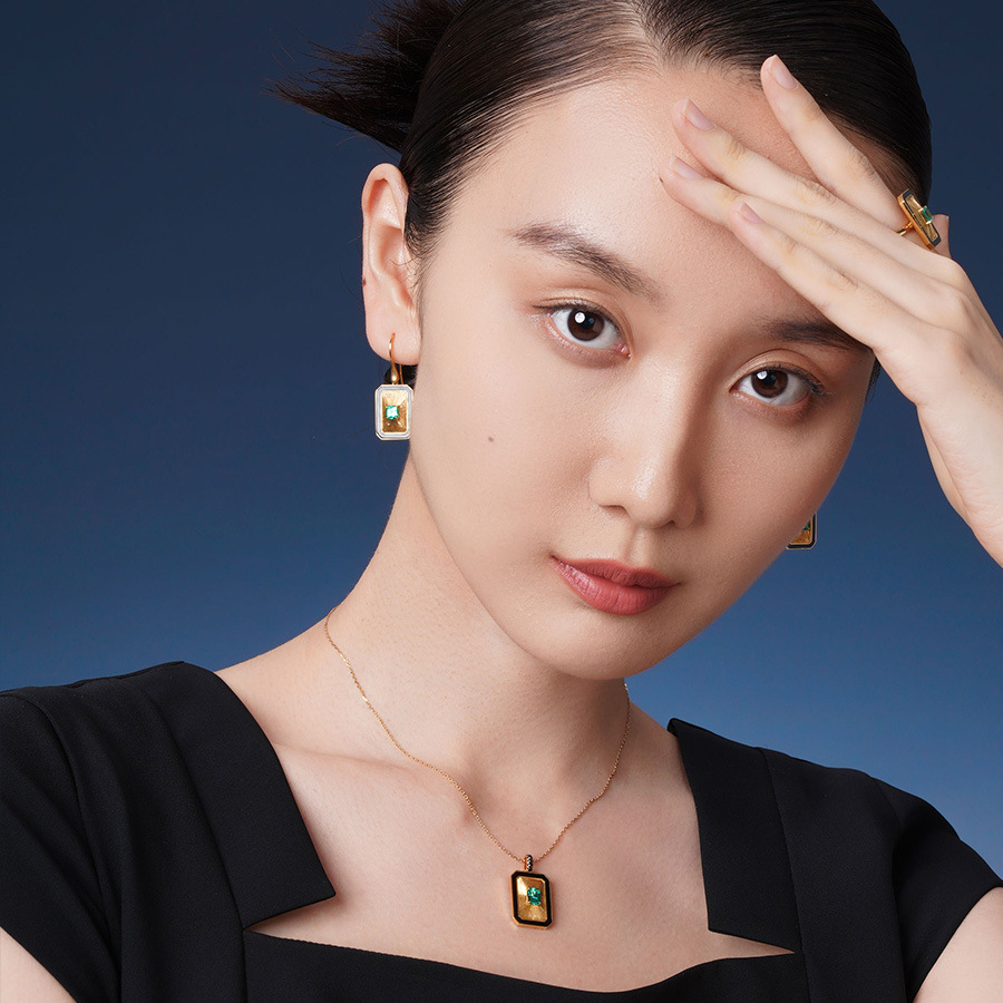 Cincin Safir Hijau Mewah Vinta - Women Fashion Rings ulasan dan harga